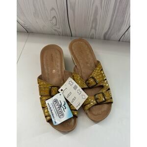 Fly Flot Sandal Womens Size 40 (9) Yellow Anti Shock Slide  Comfort Leather